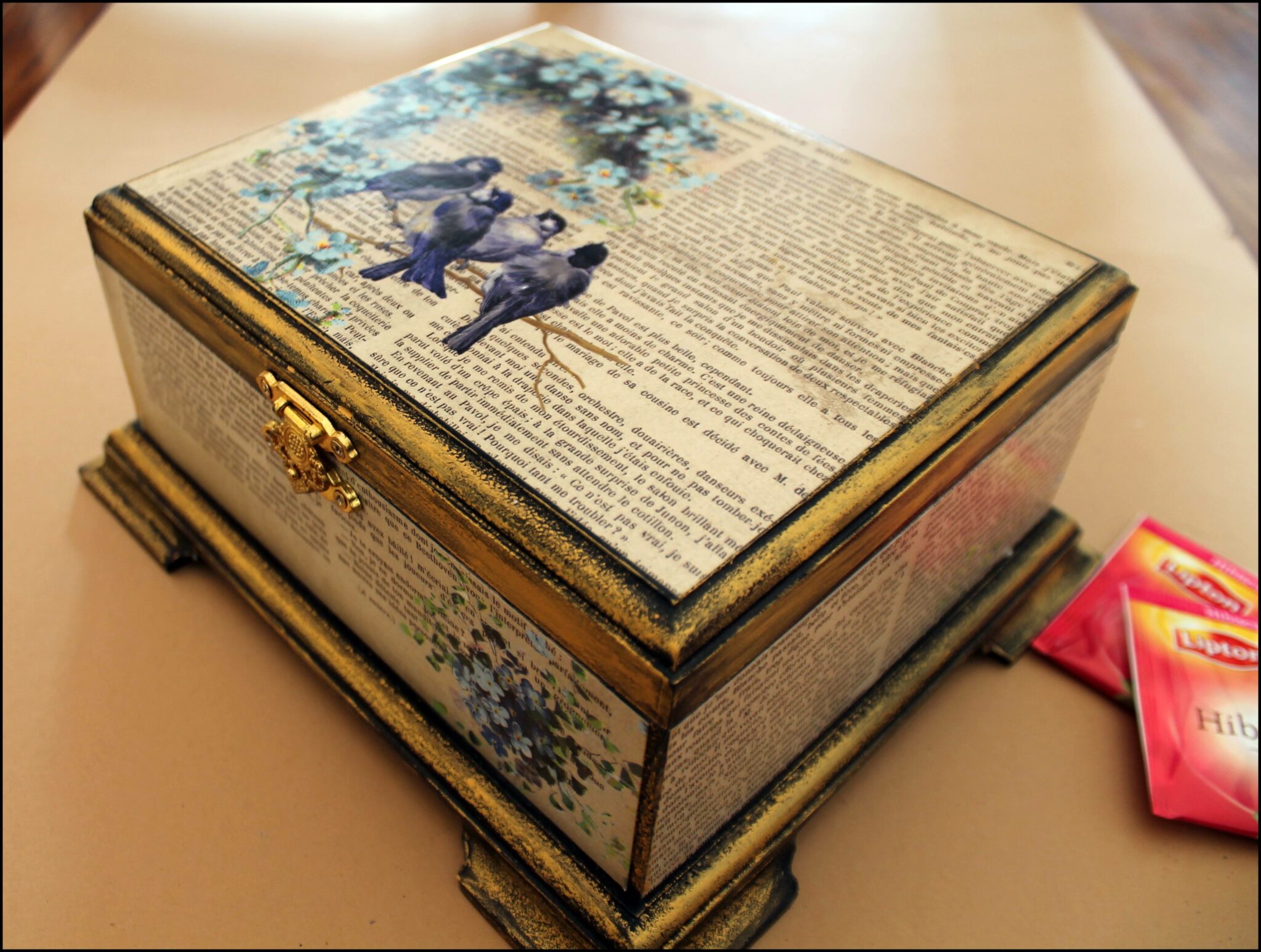 decoupage on jewellery box