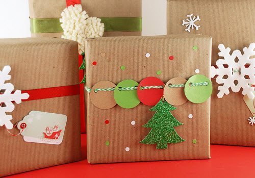 Christmas gift wrapping workshop